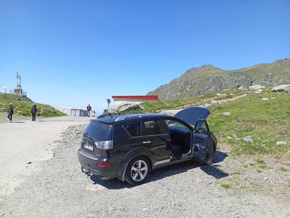 Vând Mitsubishi Outlander II, 2.2 DI-D, 4x4, 7 locuri