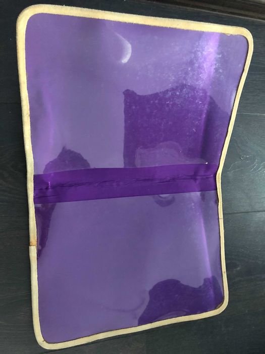 Продавам чисто нови дървен поднос и подложки за чай и за маса