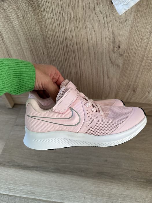 Маратонки nike за момиче