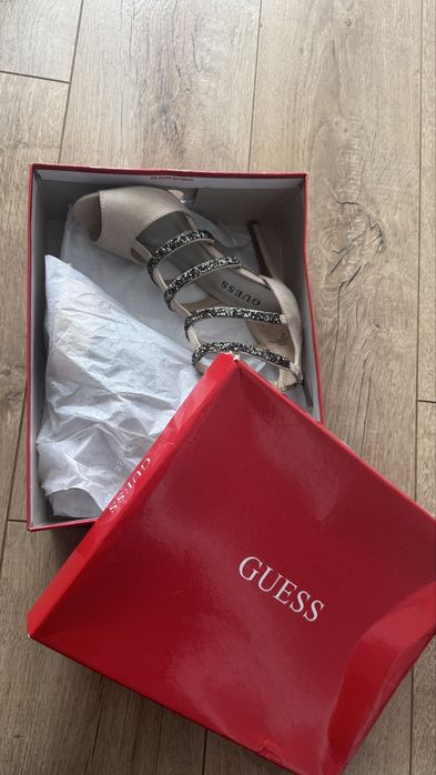 Sandale elegante Guess