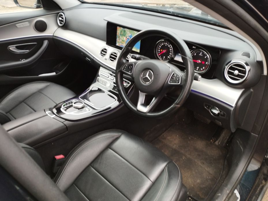 На части Mercedes E220D, W 213