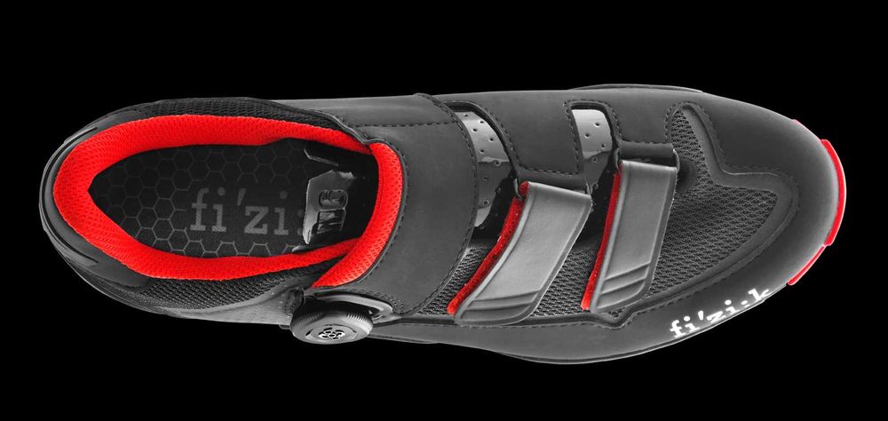 Шпайкове Fizik M6 Uomo Boa