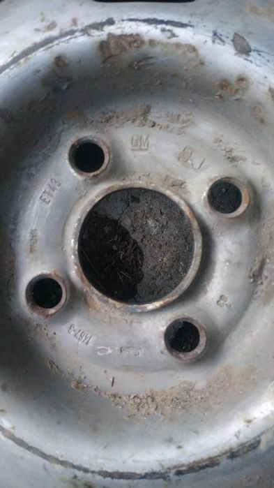 Зимняя шина с диском на 14.