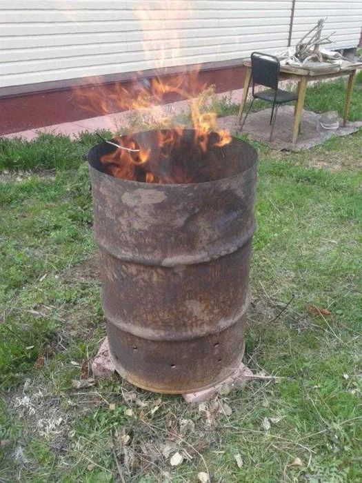 Butoaie tablă cu capac – Mese fast-food, afumători, incinerator vegetație