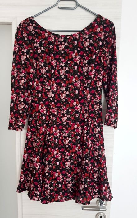 Rochie Bershka cu motive florale