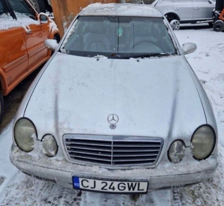 Dezmembrez Mercedes Clk 1.8, 2.0, 2.4 benzina, 2.2 diesel