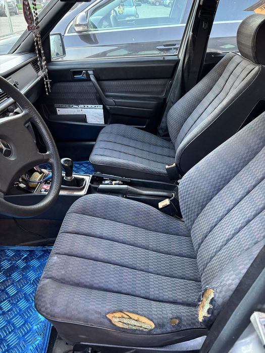 Vand mercedes 190e 2.0 Benzina