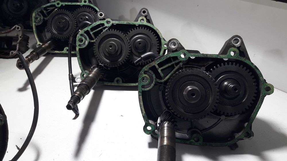 Piaggio Gilera Vespa Aprilia Derbi Peugeot Скутери на Части