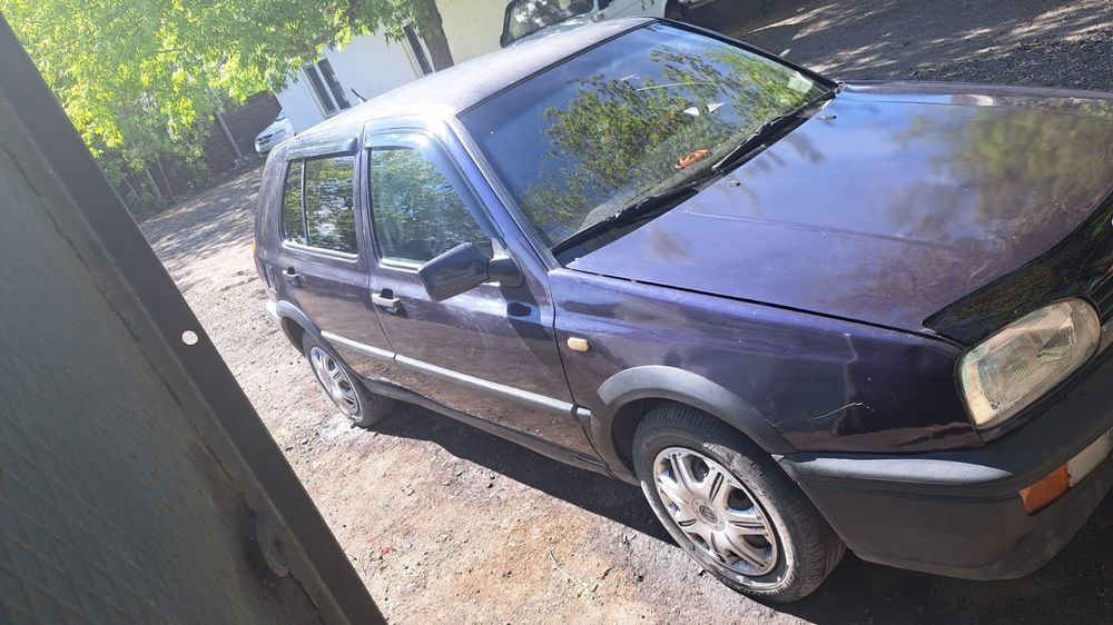 Продам гольф 3. Автомат