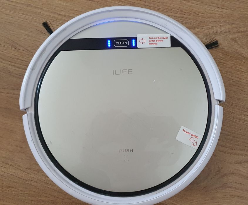 Продам робот пылесос