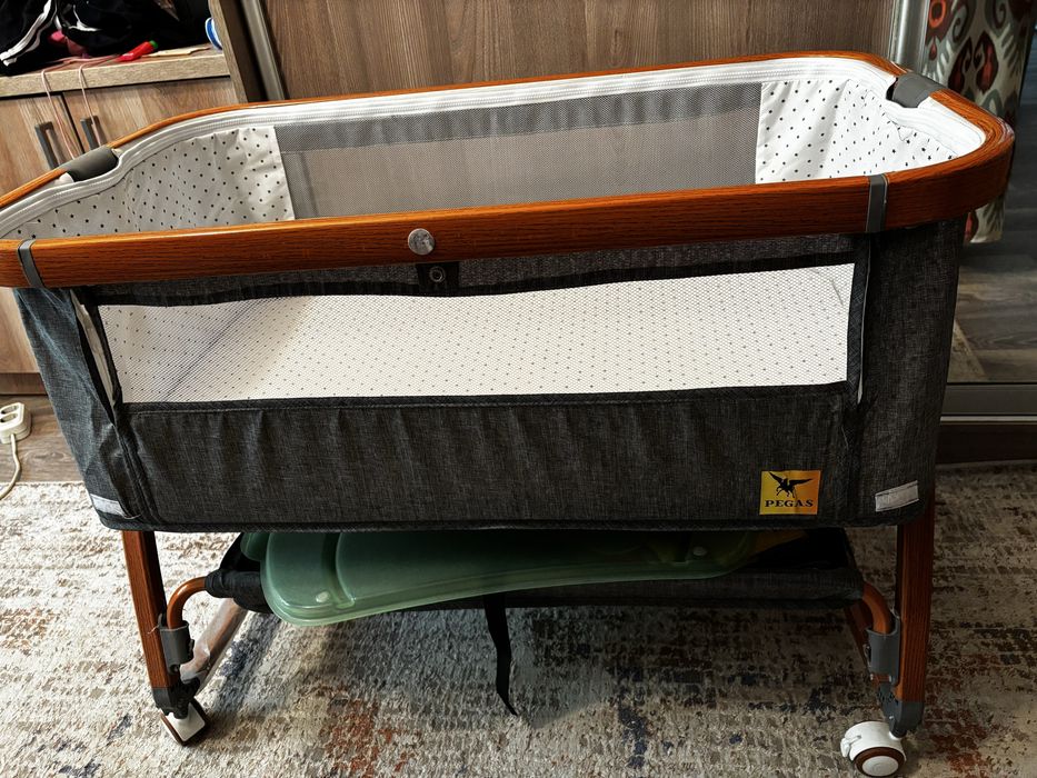 Продам детскую кроватку