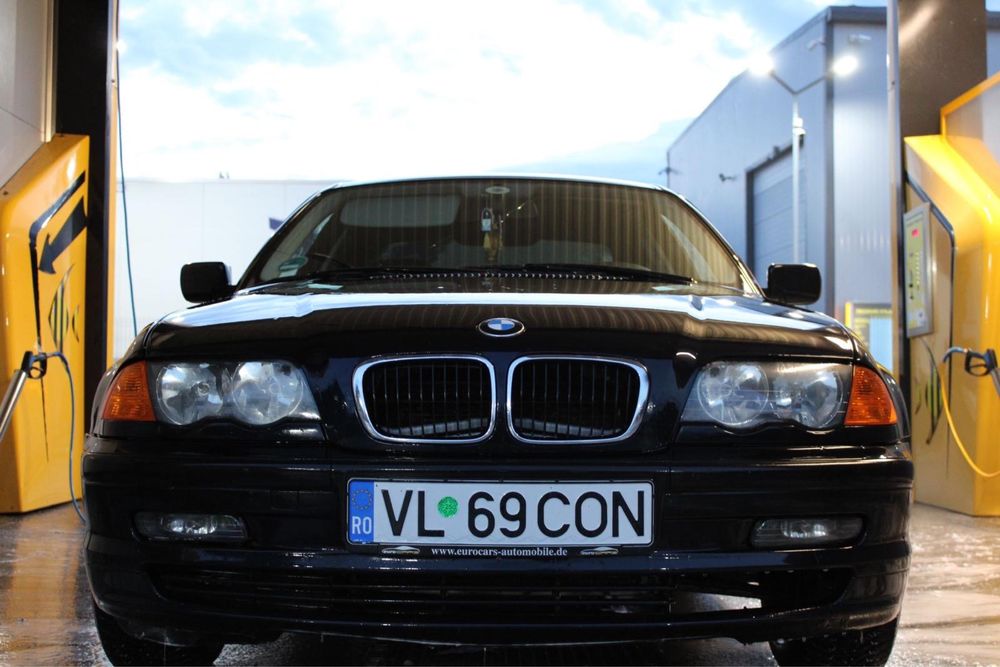 Bmw e46 318i detali pe wapp sau la telefon,masina arata si merge bine