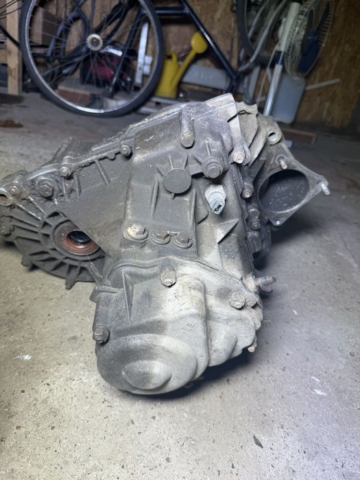 Ваз 2115 2 коробки не рабочие для запчасти