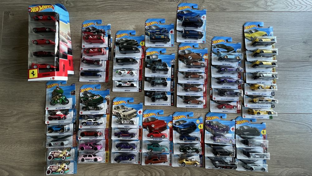 Hot wheels skyline ferrari audi buick bmw porsche mustang TH