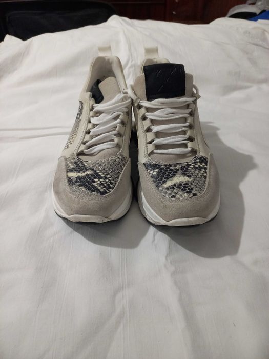 Дамски сникърси естествена кожа