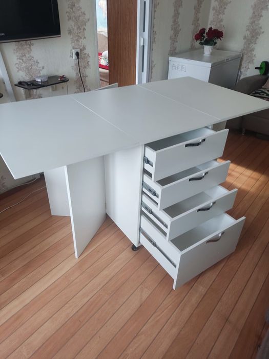 Швейный  раскроечный стол