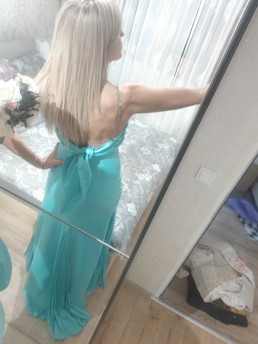 Официална сатенена рокля от бутик La sposa