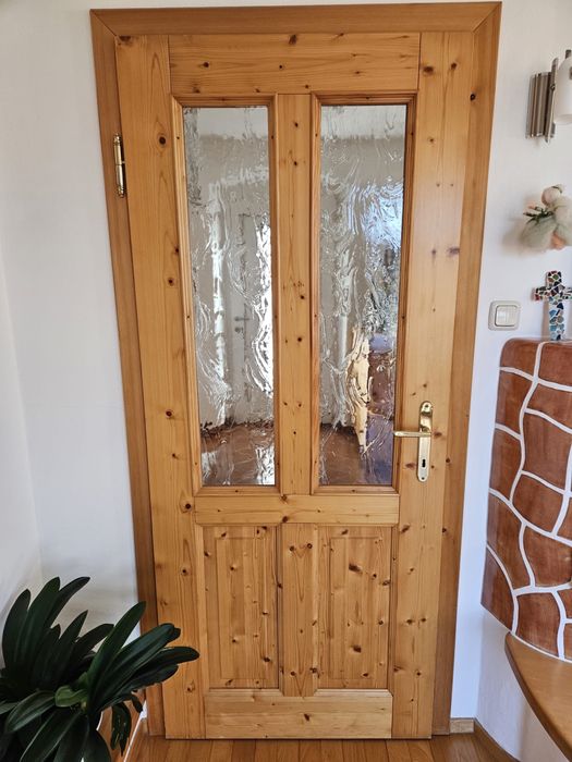 uși de interior din lemn masiv cu broască si mânere incluse