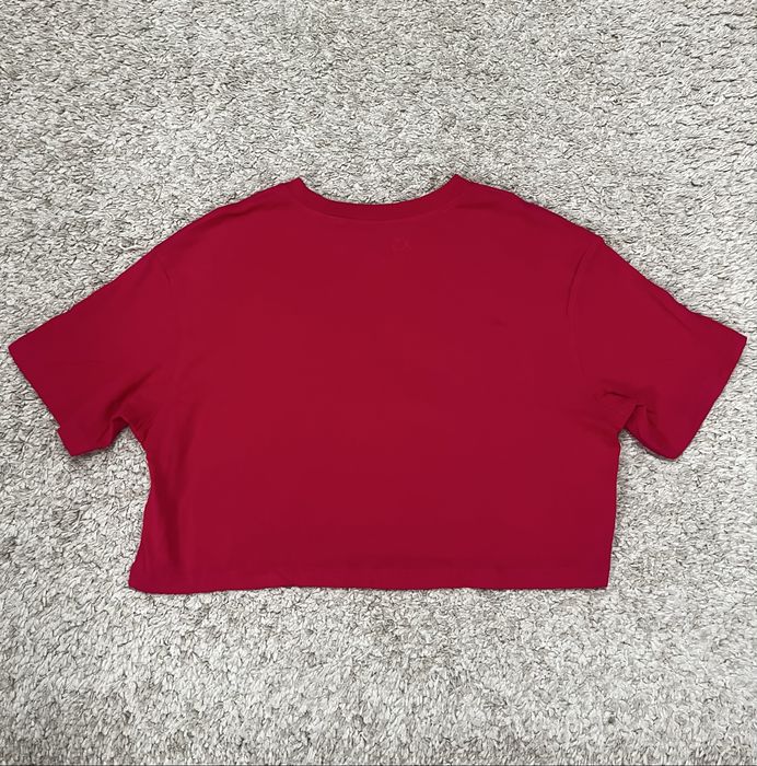 Tricou cropped roz