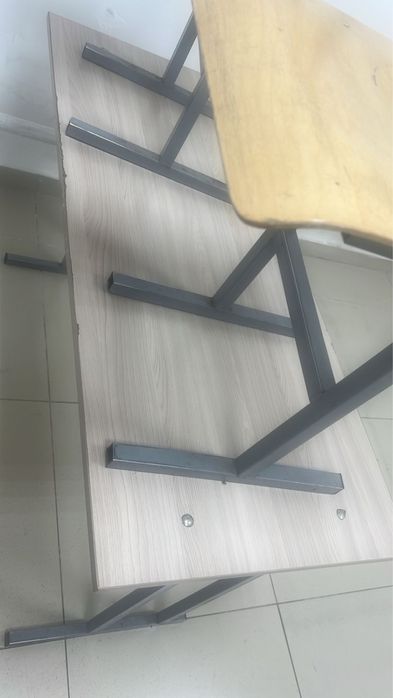 Продам парты 2 шт со стулями