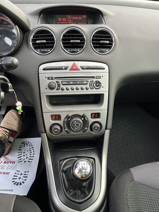 Peugeot 308 1,6 hdi 2011