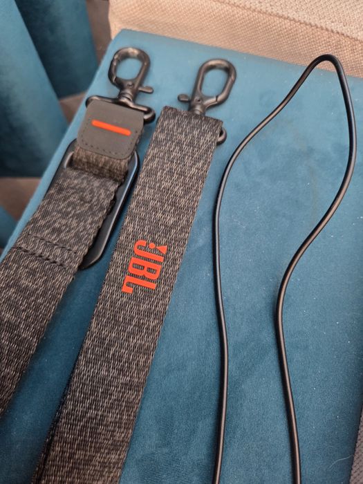 Jbl Xtreme 4 la cutie