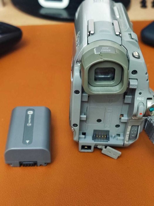 видеокамера СОНИ (HANDYCAM)