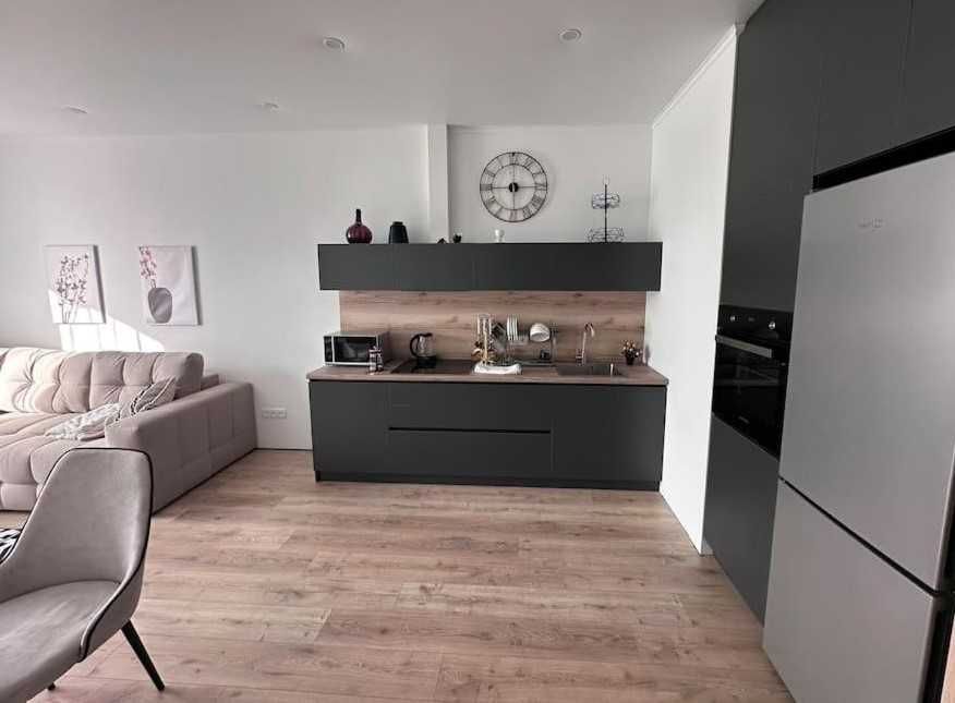 Блестящий апартамент в Жк Комфорт