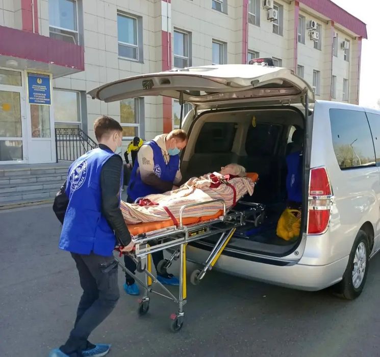 Инватакси  перевозка больных.