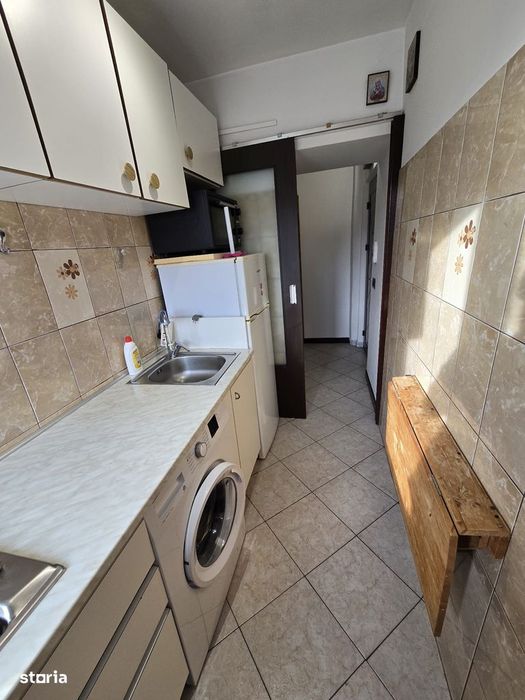 Inchiriere apartament ,Alexandru Cel Bun.Contract Anaf,300 euro