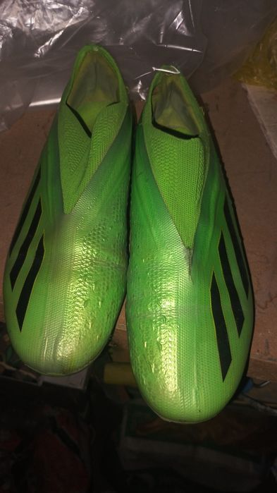 Футбольные бутсы Adidas X