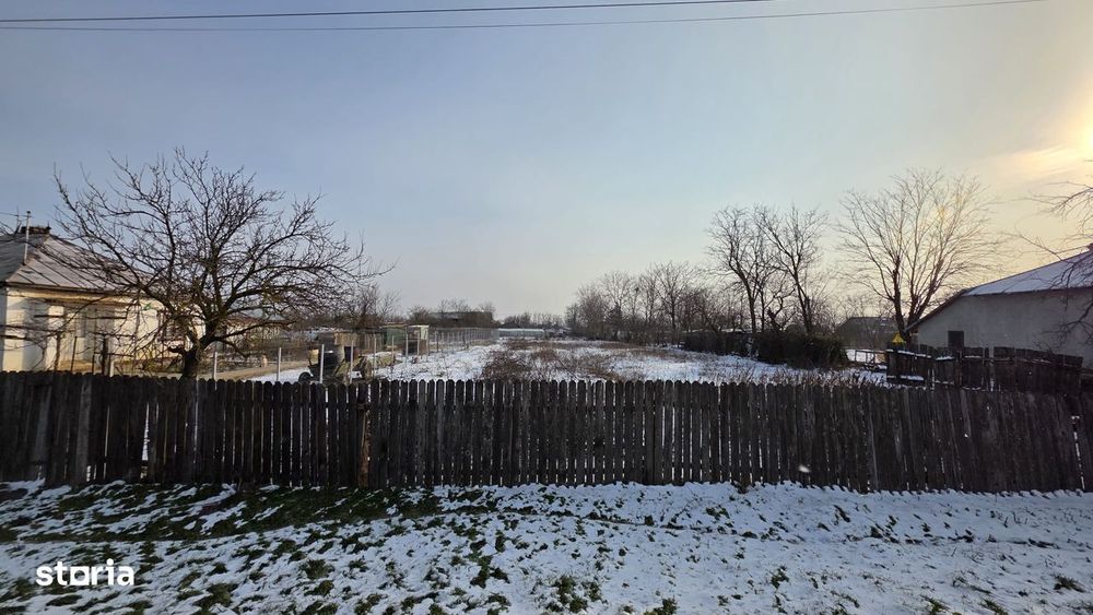 De Vanzare Teren zona Romanu