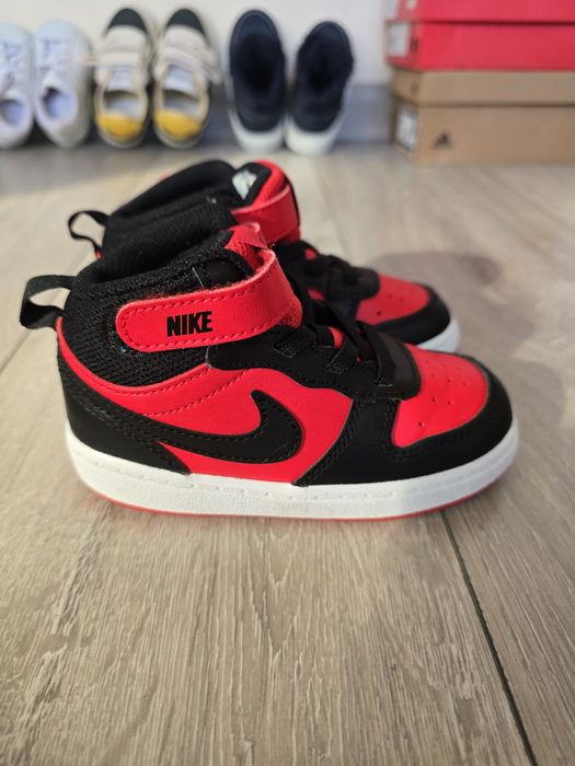 Nike Court Borough Mid 2