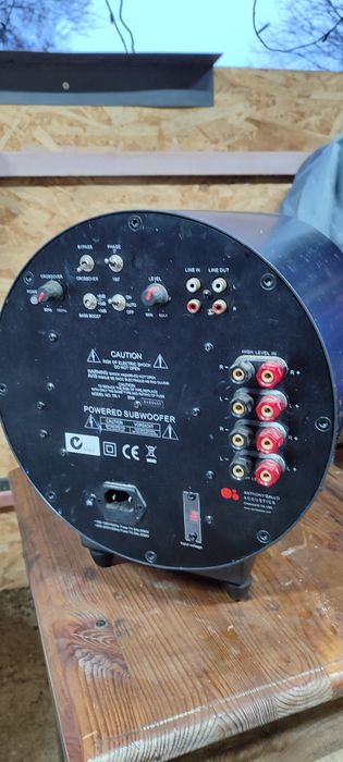 Boxă subwoofer doar boxa