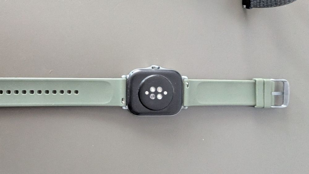 Смарт-часы Amazfit GTS 2e