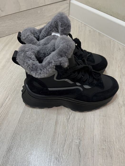 Продам новые зимние ботинки