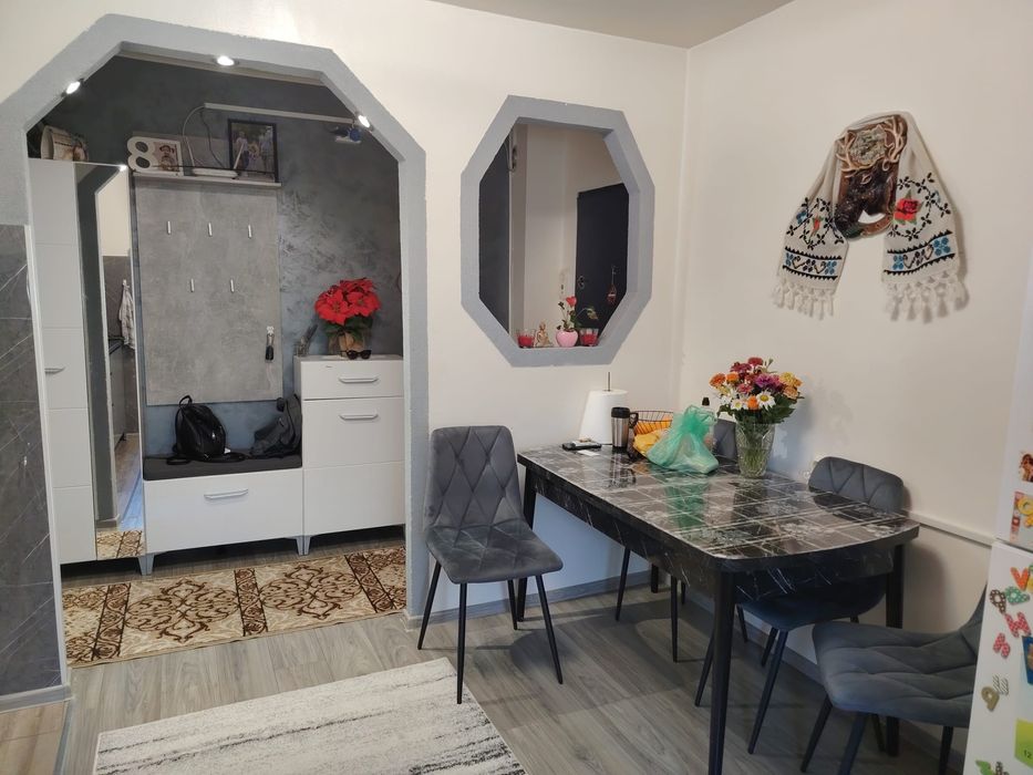 Vând apartament cu 2 camere