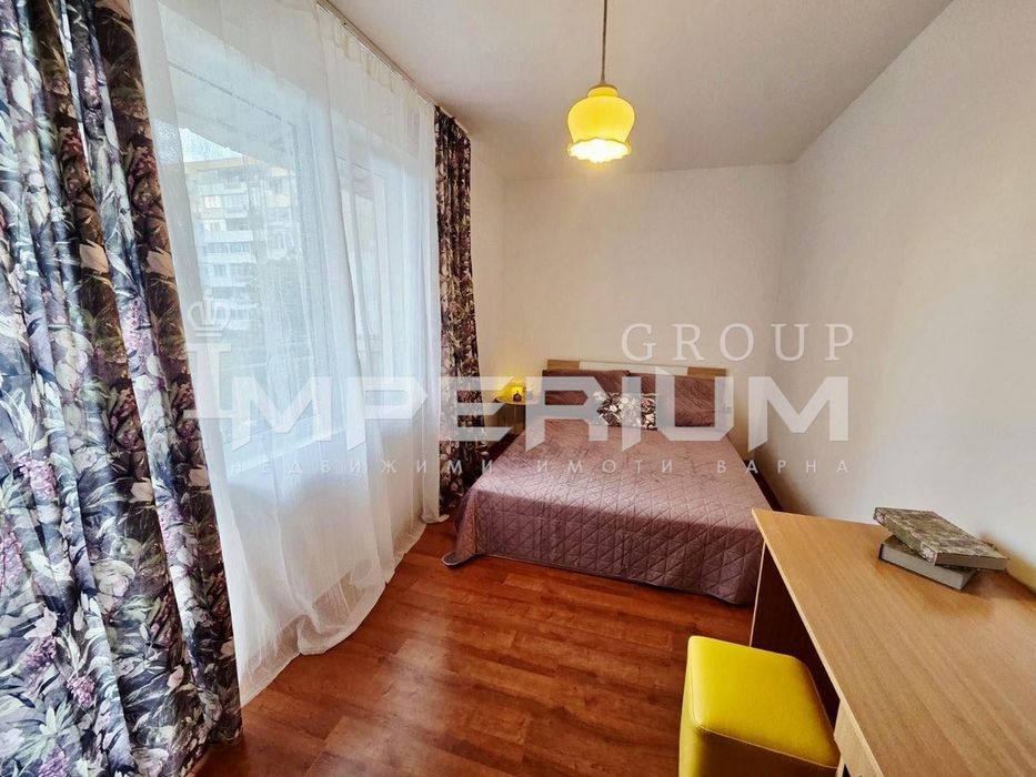 Дава се под наем Двустаен апартамент в Варна, Левски - 75 кв.м за 561 € - Снимка #3