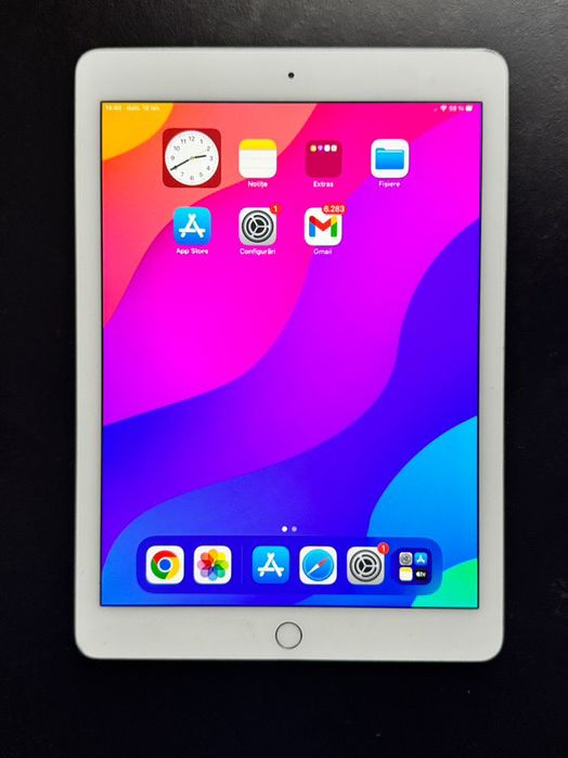iPad Air 2 (generația a 2-a).