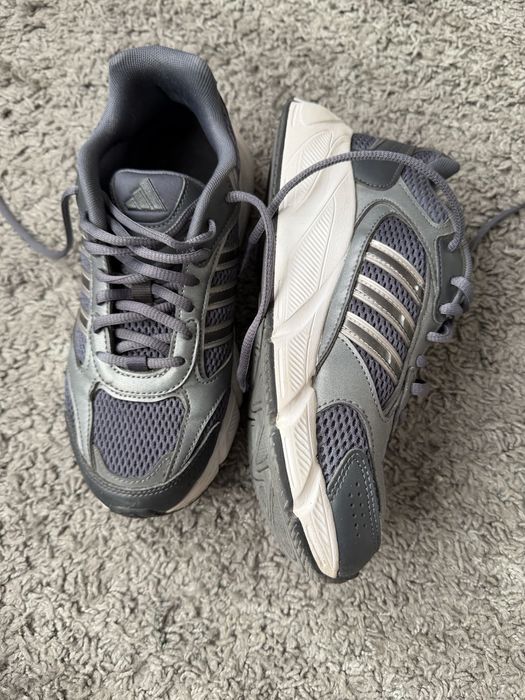Adidas маратонки