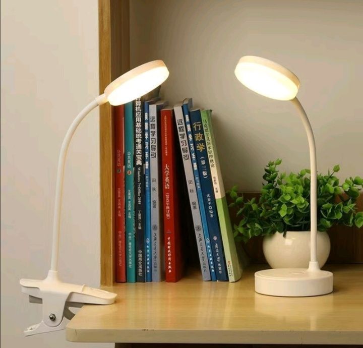 Настольная лампа