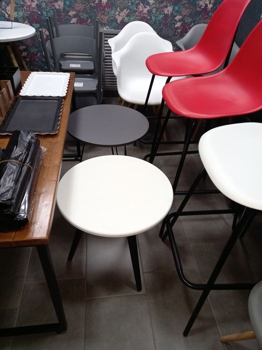 Столы,стулья,органайзеры,бар маты.