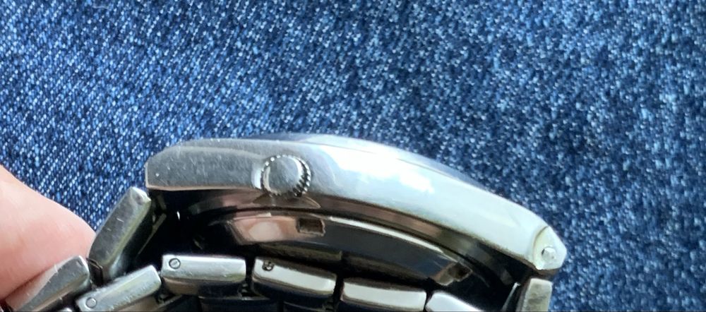 Ceas automatic  Seiko 5 cu data/zi.Cadran albastru.Superb!