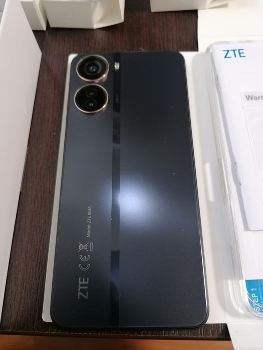 Telefon ZTE Blade V40 Design starry black nou, 500 lei