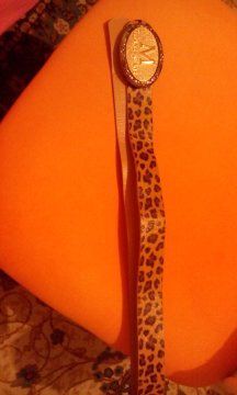 Продавам дамски колани