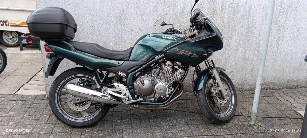 Yamaha xj 600 naked