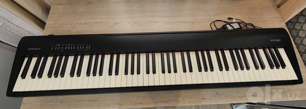 Roland FP-30 — Цифровое пианино 88 клавиш (Идеальное состояние)