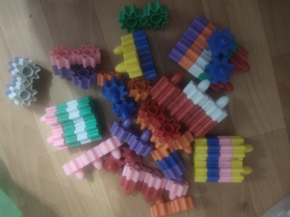 Конструктор фигурный 500 тг