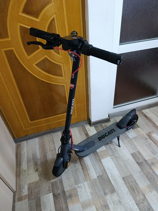 Trotineta electrica DUCATI PRO-I EVO, 8.5 inch, negru