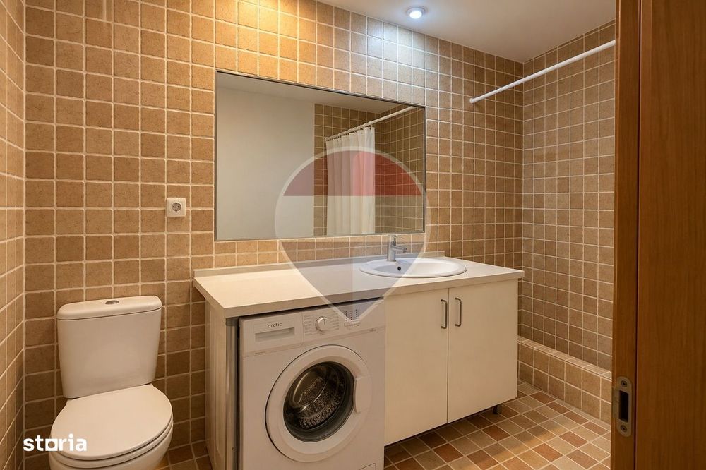 De vanzare, 3 camere Rin Grand